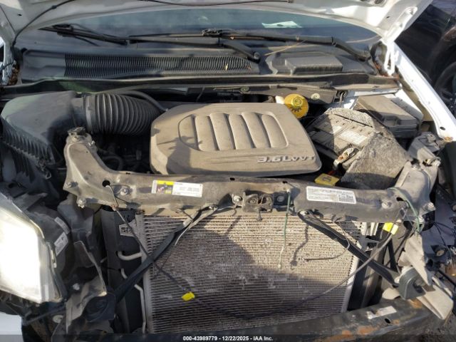 2014 CHRYSLER TOWN & COUNTRY 2C4RC1BG0ER444815 Photo 9