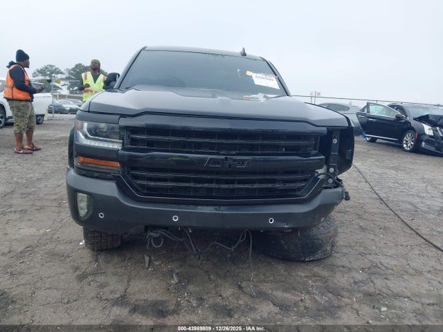 Продаж на аукціоні авто 2017 Chevrolet Silverado 1500 2lt, vin: 1GCVKREC1HZ131839, номер лоту: 43989809