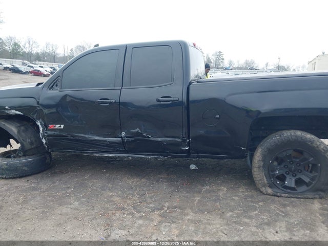 Продаж на аукціоні авто 2017 Chevrolet Silverado 1500 2lt, vin: 1GCVKREC1HZ131839, номер лоту: 43989809