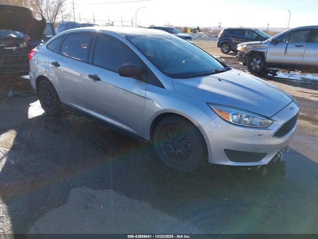 Ford FOCUS S 2018 1FADP3E20JL287919 главное изображение