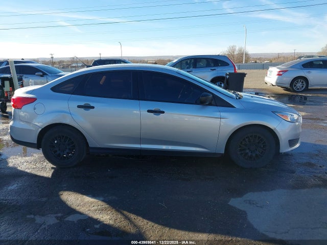 Ford FOCUS S 2018 1FADP3E20JL287919 Image 13