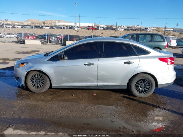 Ford FOCUS S 2018 1FADP3E20JL287919 Image 14