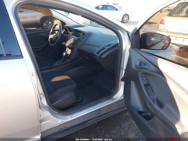 Ford FOCUS S 2018 1FADP3E20JL287919 Image 5