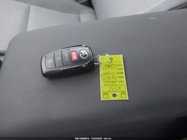 4T1DBADKXSU531694 Toyota CAMRY LE