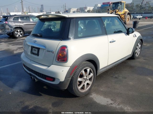 2008 MINI COOPER S WMWMF73518TT89366 Photo 3