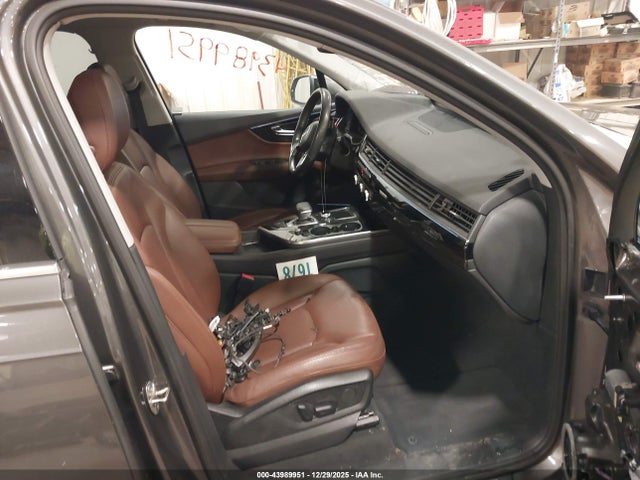 2019 AUDI Q7 WA1LAAF75KD036096 Photo 4