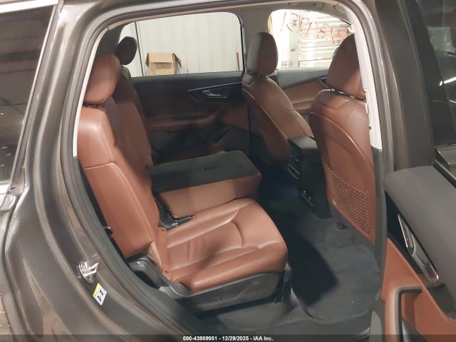 2019 AUDI Q7 WA1LAAF75KD036096 Photo 7