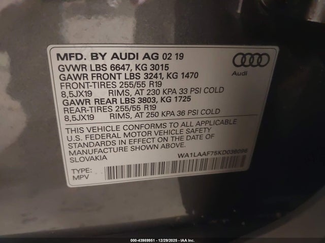 2019 AUDI Q7 WA1LAAF75KD036096 Photo 8