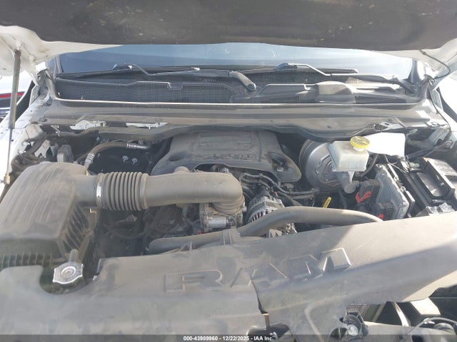 1C6RREBT9NN274400 RAM 1500 Big Horn 4x2 6&#039;4 Box
