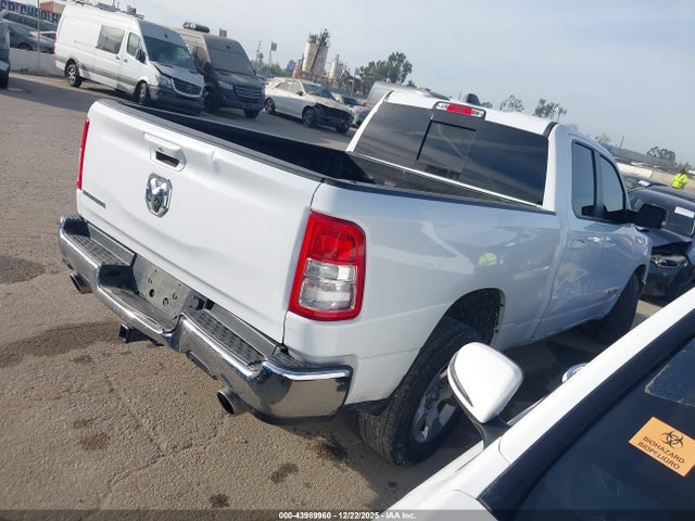 1C6RREBT9NN274400 RAM 1500 Big Horn 4x2 6&#039;4 Box