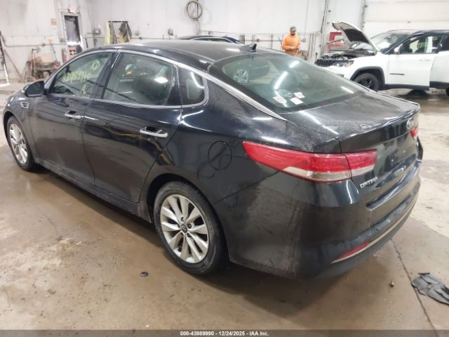 2018 KIA OPTIMA 5XXGU4L34JG201884 Photo 2