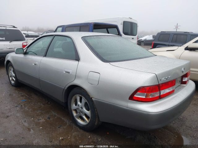 2001 LEXUS ES 300 JT8BF28G415107107 Photo 2