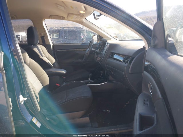 2019 MITSUBISHI OUTLANDER JA4AZ3A36KZ014322 Photo 4