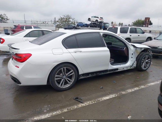 WBA7F0C54GGM20623 BMW 750i