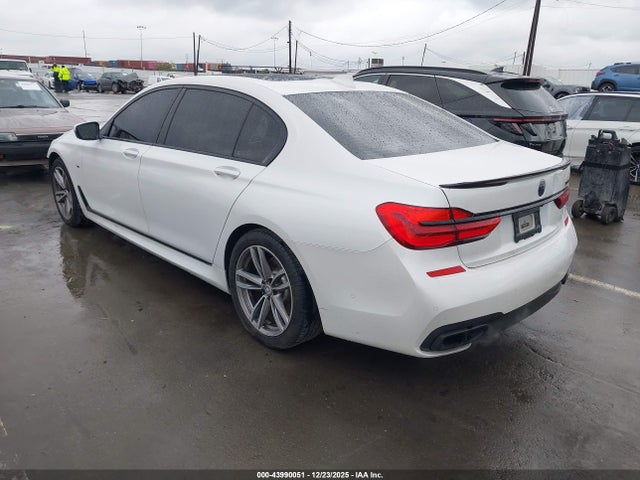 WBA7F0C54GGM20623 BMW 750i