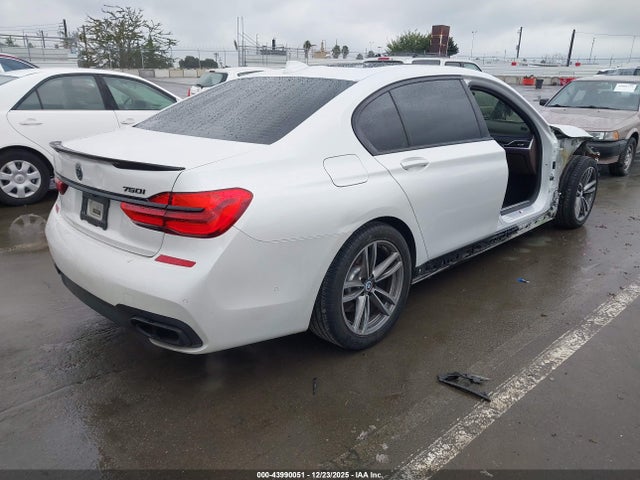WBA7F0C54GGM20623 BMW 750i
