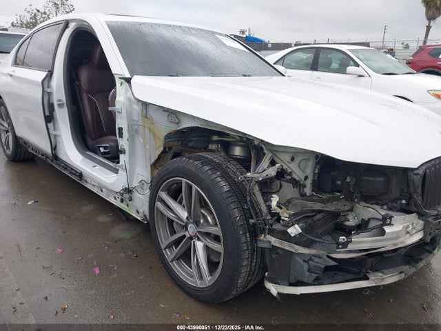 WBA7F0C54GGM20623 BMW 750i