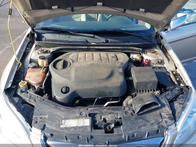 2013 Chrysler 200 Limited მანქანა იყიდება აუქციონზე, vin: 1C3CCBCG3DN720317, აუქციონის ნომერი: 43990080
