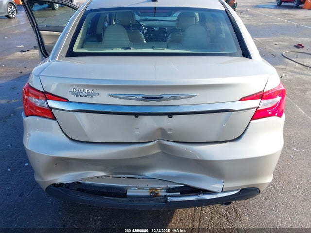 2013 Chrysler 200 Limited მანქანა იყიდება აუქციონზე, vin: 1C3CCBCG3DN720317, აუქციონის ნომერი: 43990080