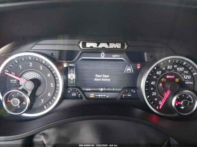 2025 Ram 1500 Laramie  4x4 5'7 Box მანქანა იყიდება აუქციონზე, vin: 1C6SRFJP6SN758435, აუქციონის ნომერი: 43990145