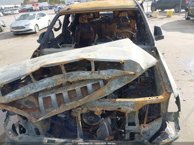 5TFRM5F18EX075116 Toyota Tundra Sr5 4.6l V8