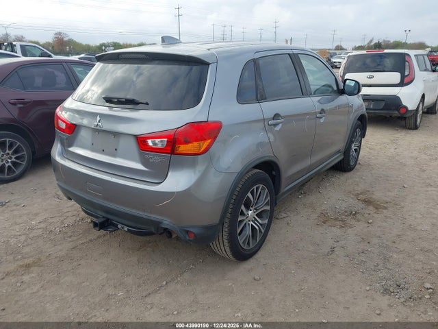 2017 MITSUBISHI OUTLANDER SPORT JA4AP3AU2HZ056929 Photo 3