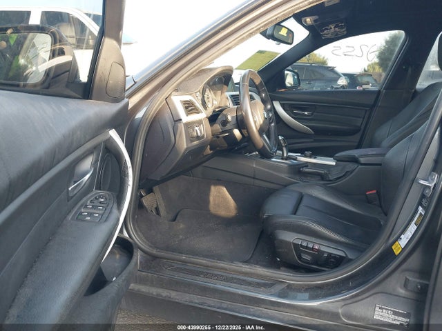 WBA3B1C51EP678577 BMW 320i