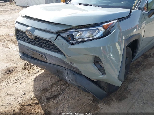 2T3W1RFV0MW180595 Toyota Rav4 Xle