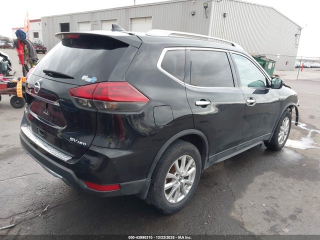 5N1AT2MV8JC713060 Nissan ROGUE SV