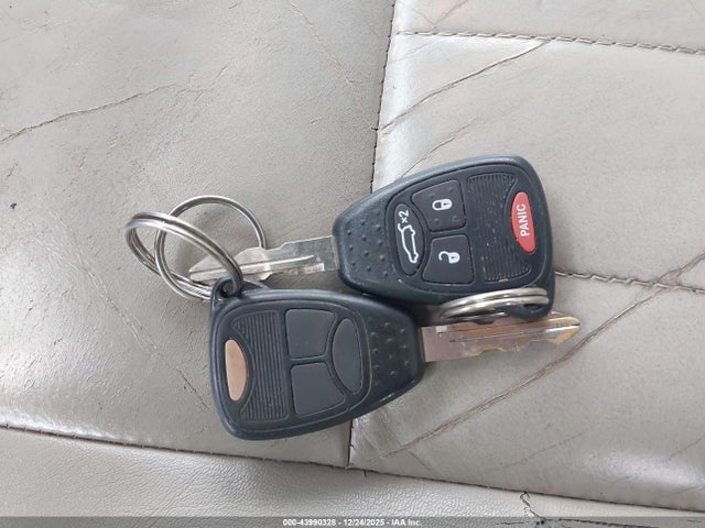 Продаж на аукціоні авто 2006 Jeep Liberty Limited Edition, vin: 1J8GL58K36W261257, номер лоту: 43990328