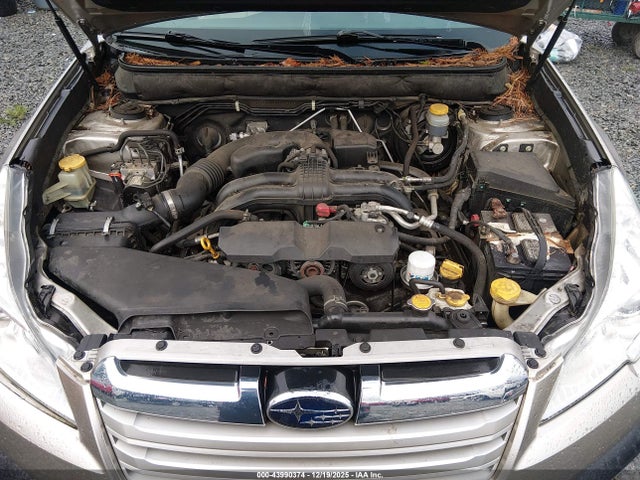Subaru Outback 2.5i Limited 2014 4S4BRBLC2E3315996 Image 10