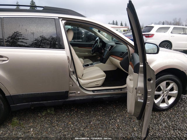 Subaru Outback 2.5i Limited 2014 4S4BRBLC2E3315996 Image 5