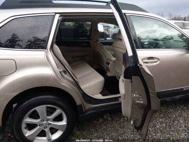 Subaru Outback 2.5i Limited 2014 4S4BRBLC2E3315996 Image 8
