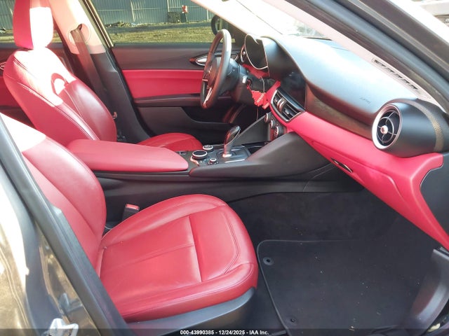 2017 ALFA ROMEO GIULIA ZARFAEDN8H7531854 Photo 4