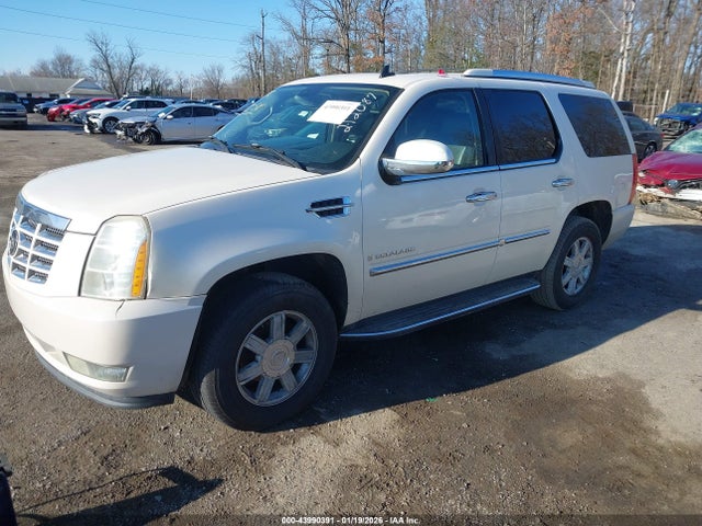 2007 CADILLAC ESCALADE 1GYFK638X7R212087 Photo 1