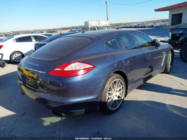 2011 PORSCHE PANAMERA WP0AA2A7XBL013400 Photo 3