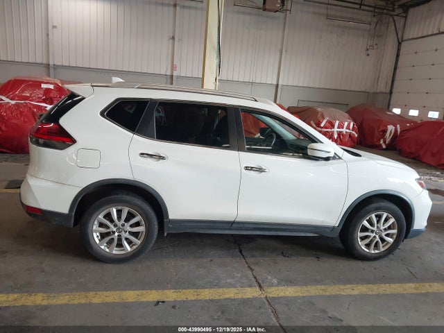 Nissan ROGUE SV 2017 KNMAT2MVXHP535580 Image 13