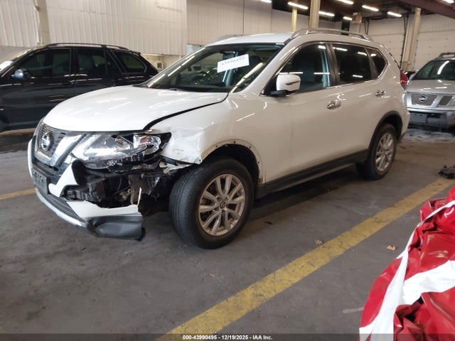 Nissan ROGUE SV 2017 KNMAT2MVXHP535580 Image 2