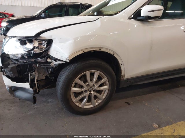 Nissan ROGUE SV 2017 KNMAT2MVXHP535580 Image 6