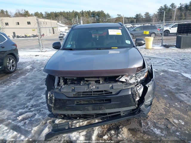 Mitsubishi Outlander Le 2018 JA4AZ3A33JZ030167 Image 13