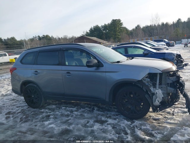 Mitsubishi Outlander Le 2018 JA4AZ3A33JZ030167 Image 14