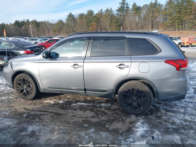 Mitsubishi Outlander Le 2018 JA4AZ3A33JZ030167 Image 15