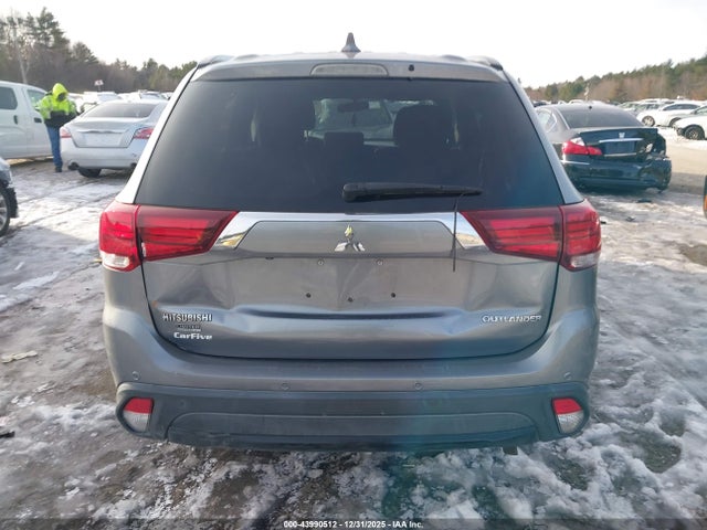 Mitsubishi Outlander Le 2018 JA4AZ3A33JZ030167 Image 17