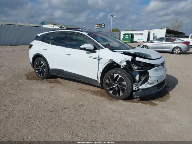2022 VOLKSWAGEN ID.4 WVGTMPE23NP066752
