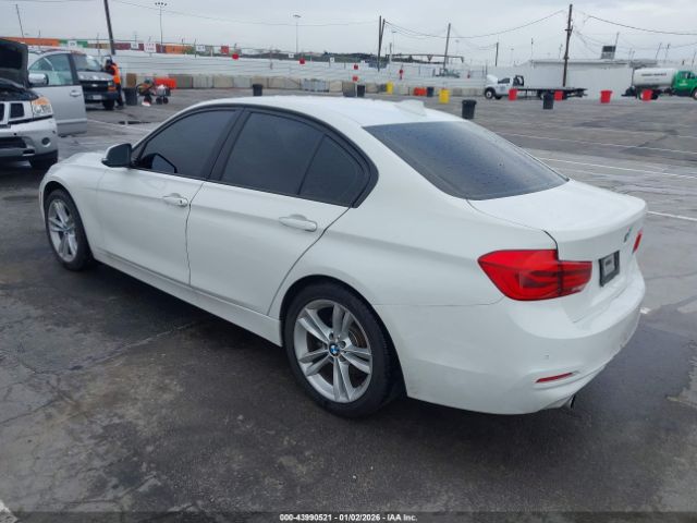 2018 BMW 320I WBA8E1G51JNU88999 Photo 2