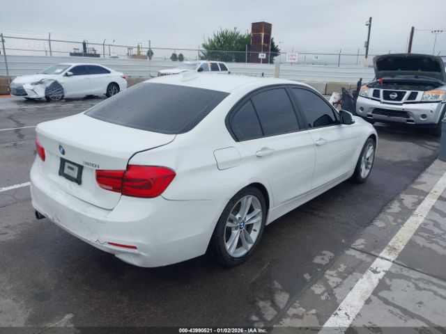 2018 BMW 320I WBA8E1G51JNU88999 Photo 3