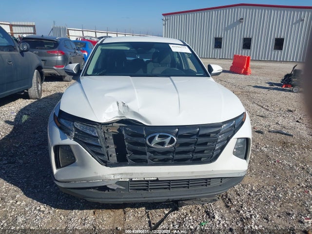 5NMJA3AE8NH059267 Hyundai TUCSON SE