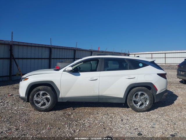 5NMJA3AE8NH059267 Hyundai TUCSON SE