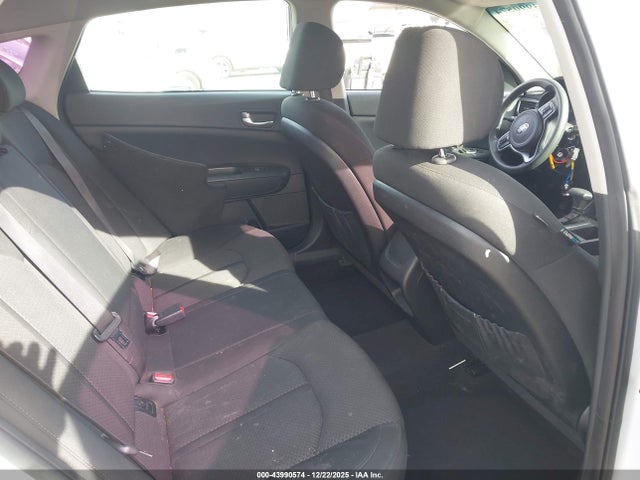 KNAGT4L30G5072779 KIA Optima Lx
