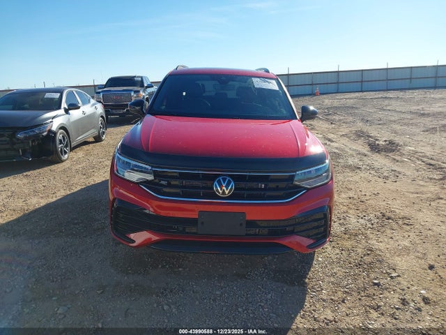 3VV8B7AX8RM197397 Volkswagen Tiguan 2.0t Se R-line Black